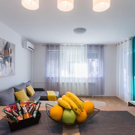Apartman Lariva Osijek Buitenkant foto