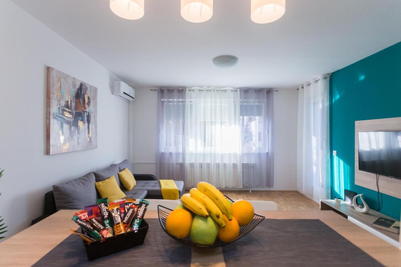 Apartman Lariva Osijek Buitenkant foto