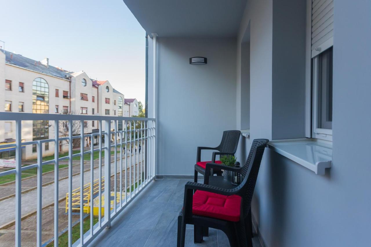 Apartman Lariva Osijek Buitenkant foto
