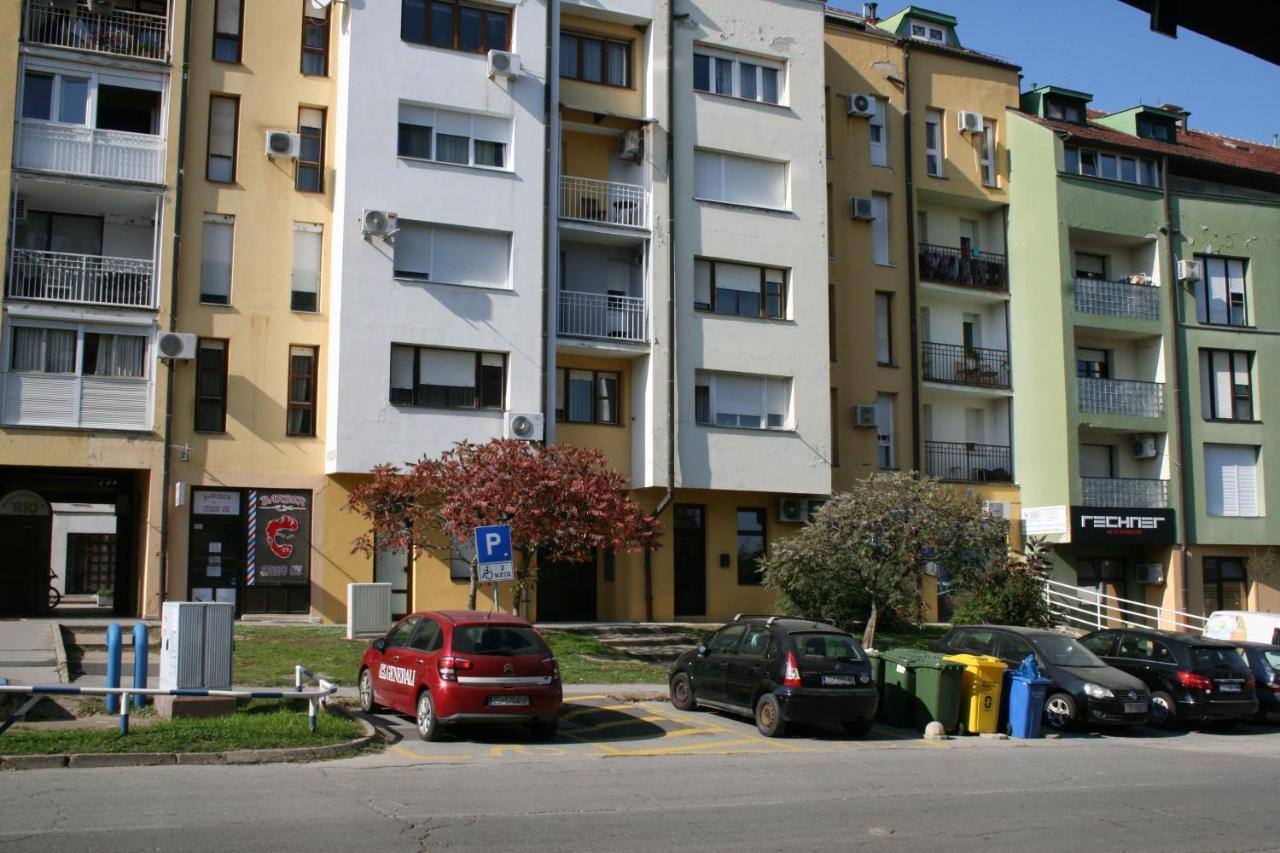Apartman Lariva Osijek Buitenkant foto