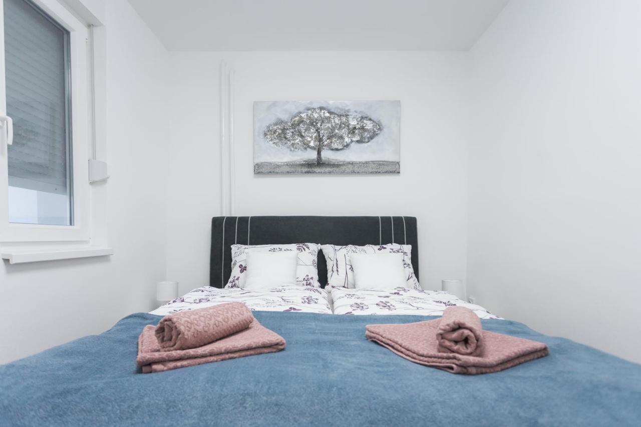 Apartman Lariva Osijek Buitenkant foto